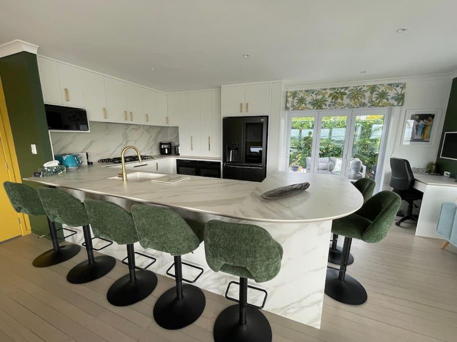 Apartment Luxury Seaside Village *
